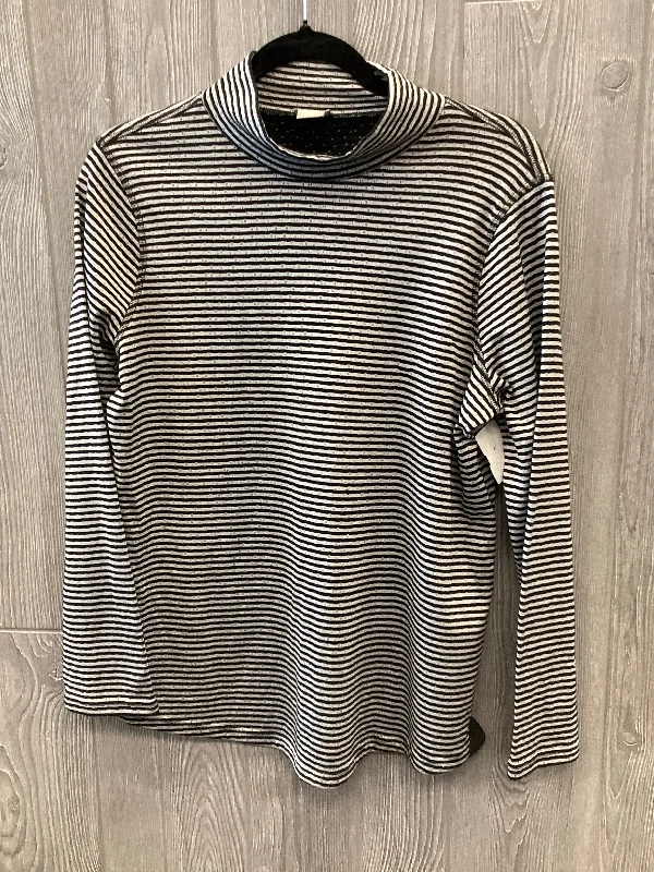 cozy women's tops for fall and winterTop Long Sleeve By Zenergy By Chicos In Striped Pattern, Size: M