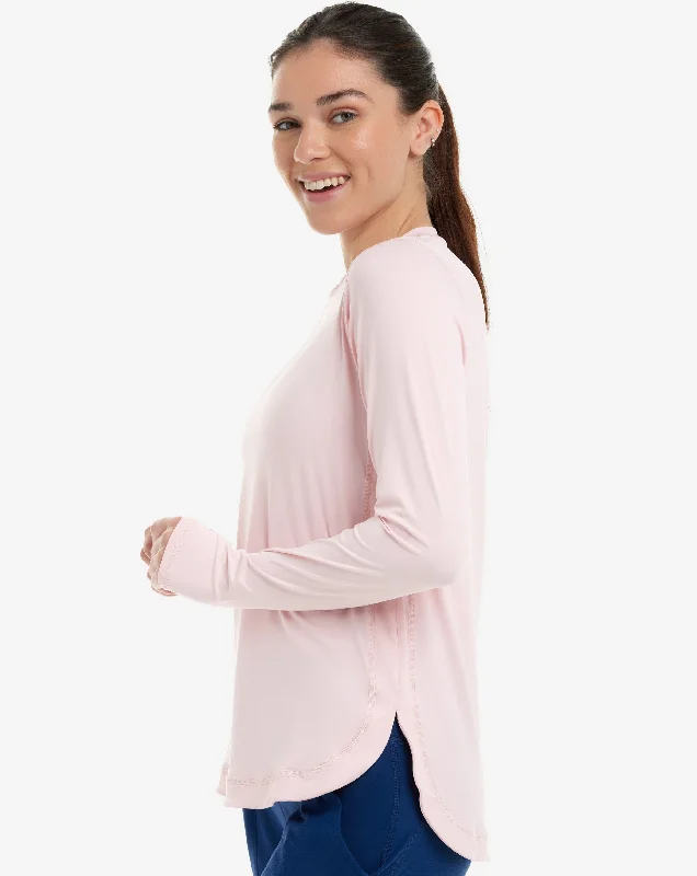 women's tops for those who want to show off their figure in a flattering wayWOMEN'S RELAXED SCALLOP TOP (2015)