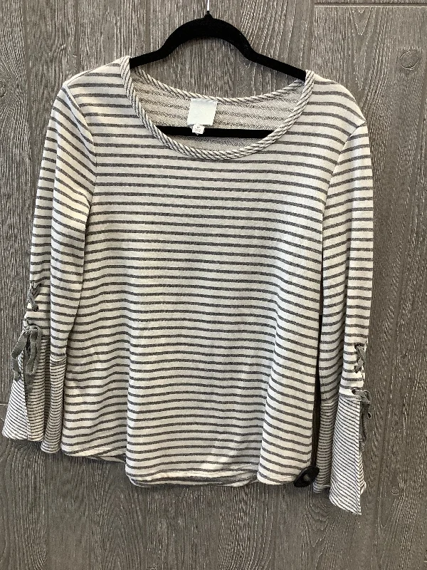 women's tops for those who want to wear versatile pieces that can be dressed up or downTop Long Sleeve By Sunday In Striped Pattern, Size: M