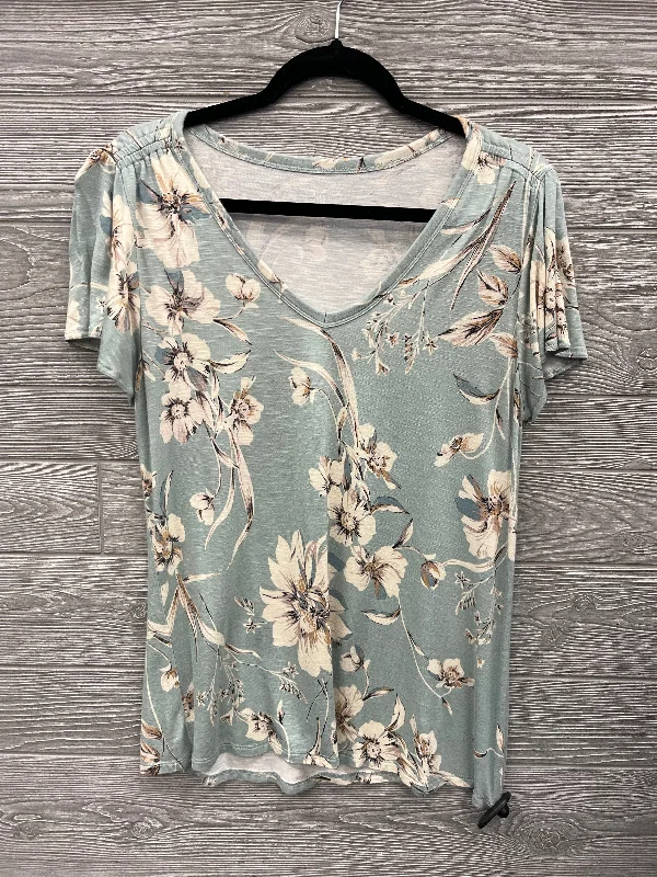 women's tops for creating capsule wardrobesTop Short Sleeve By Maurices In Green, Size: M