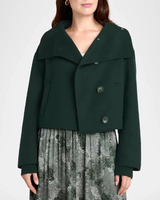 women's coats for those who love to mix and matchZendaya Wool Jacket In Mountain