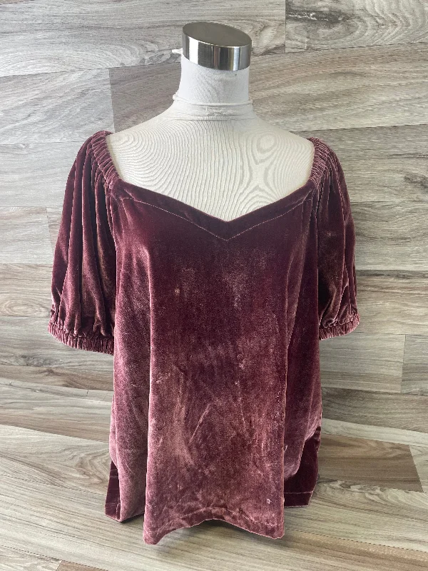 women's tops for those who want to create outfits that reflect their personal style and sense of fashionTop Short Sleeve Basic By Loft In Purple, Size: Xl