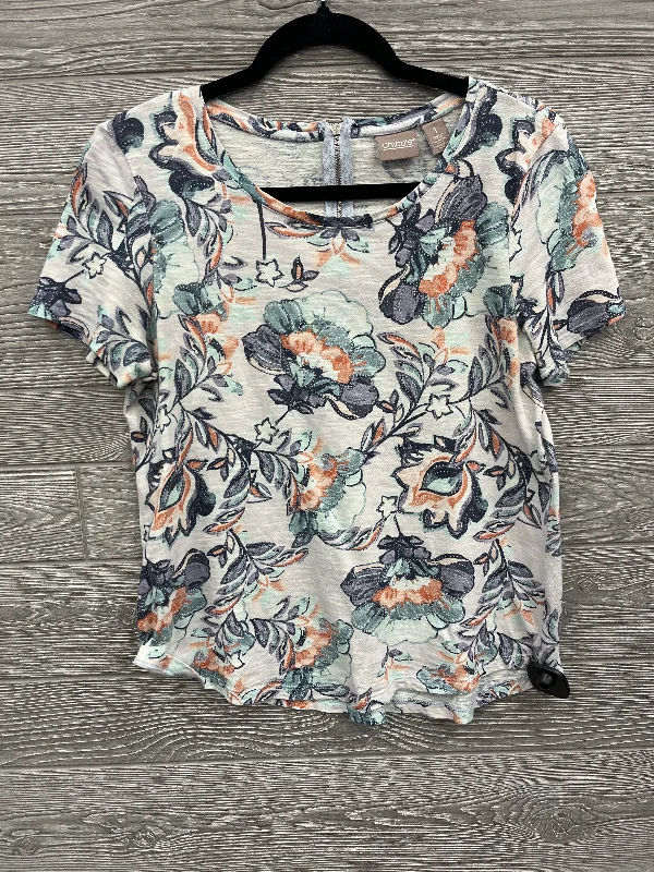 women's tops for those who want to wear pieces that are both comfortable and stylishTop Short Sleeve By Chicos In Floral Print, Size: M