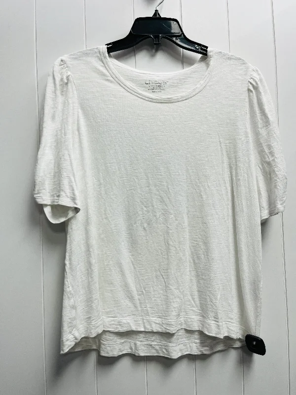 women's tops for those who want to stay warm and stylish during colder weatherTop Short Sleeve By Chicos In White, Size: Xl