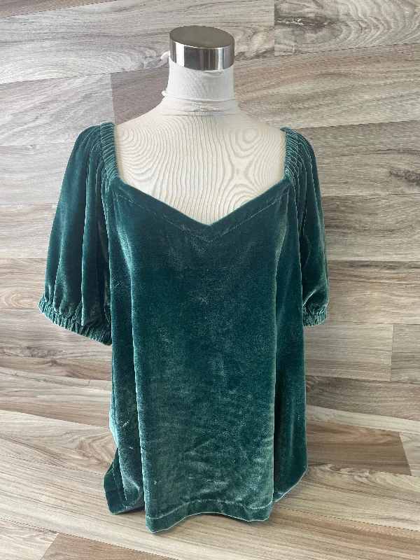 women's tops for those who want to wear pieces that are both functional and fashionableTop Short Sleeve Basic By Loft In Green, Size: Xl