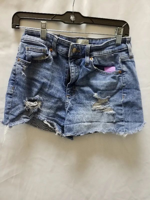 women's mini shortsShorts By Universal Thread  Size: 6