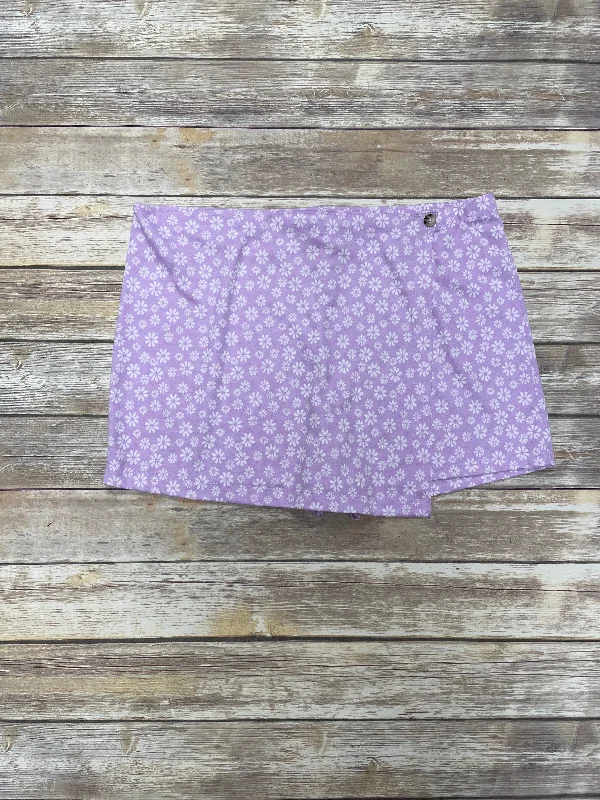 women's casual shortsShorts By Wallflower  Size: 3x