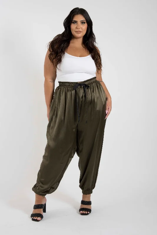 women's tactical pantsThe Wardrobe Hero - Italian Silk Jogger Pant in Moss